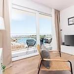 Sea View Mia Just Renovated Apartamento