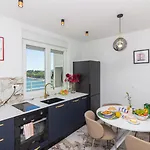 Apartamento Sea View Mia Just Renovated *