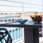 Sea View Mia Just Renovated *