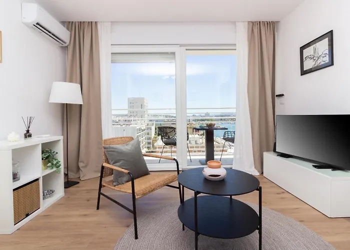 Sea View Mia Just Renovated Apartment